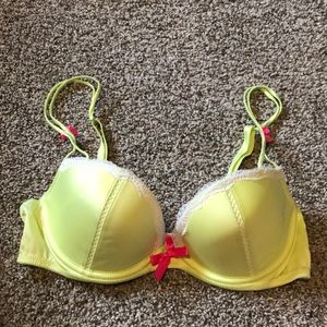 Victoria Secret very sexy bra